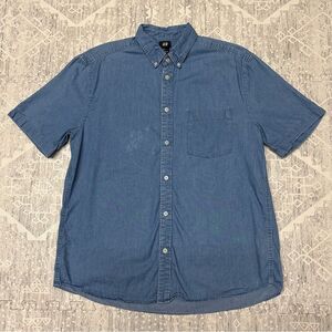 H&M Blue Denim Chambray Button Front Collared Short Sleeve Casual Shirt Size L